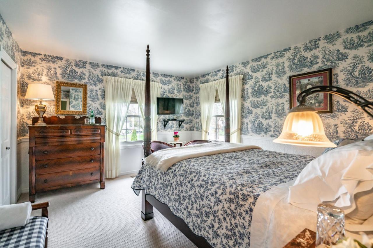 Abacot Hall Bed & Breakfast Niagara-on-the-Lake