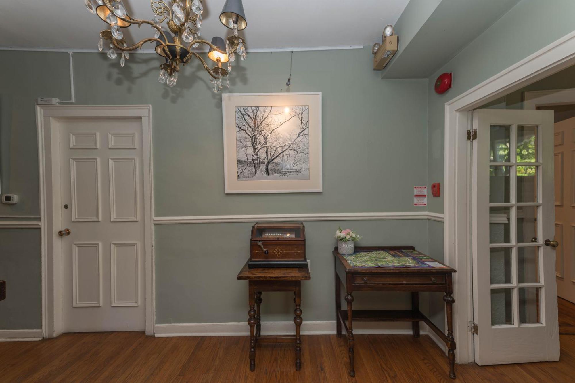 The Old Bank House Bed & Breakfast Niagara-on-the-Lake