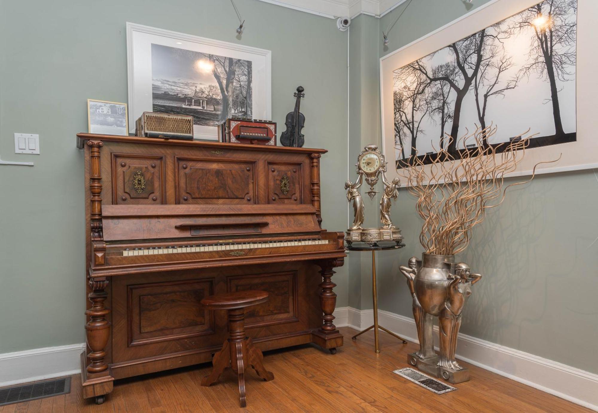 The Old Bank House Bed & Breakfast Inn