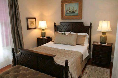Historic Lyons House Bed & Breakfast