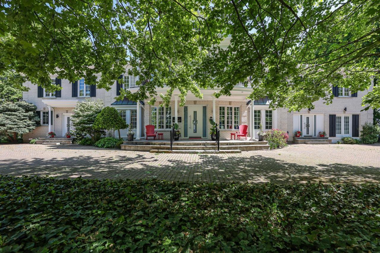 Bed & Breakfast Somerset - A Private Retreat Niagara-on-the-Lake
