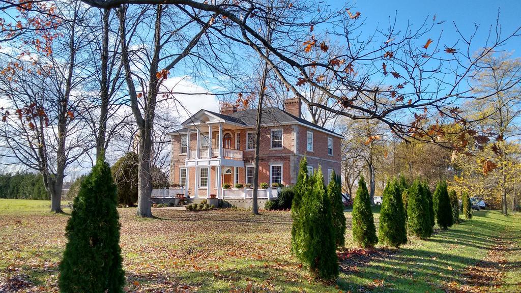 Locust Grove Canada Bed & Breakfast 4*