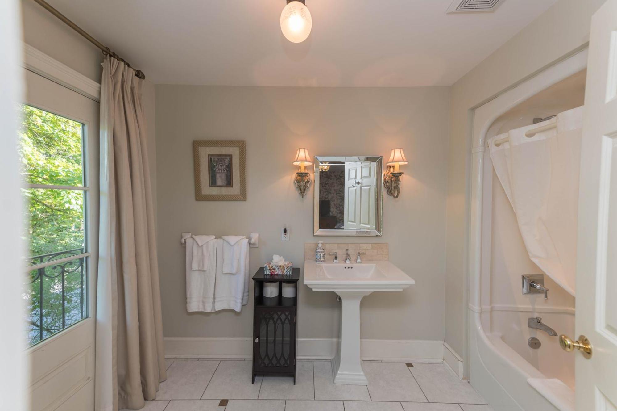 The Old Bank House Bed & Breakfast 3*