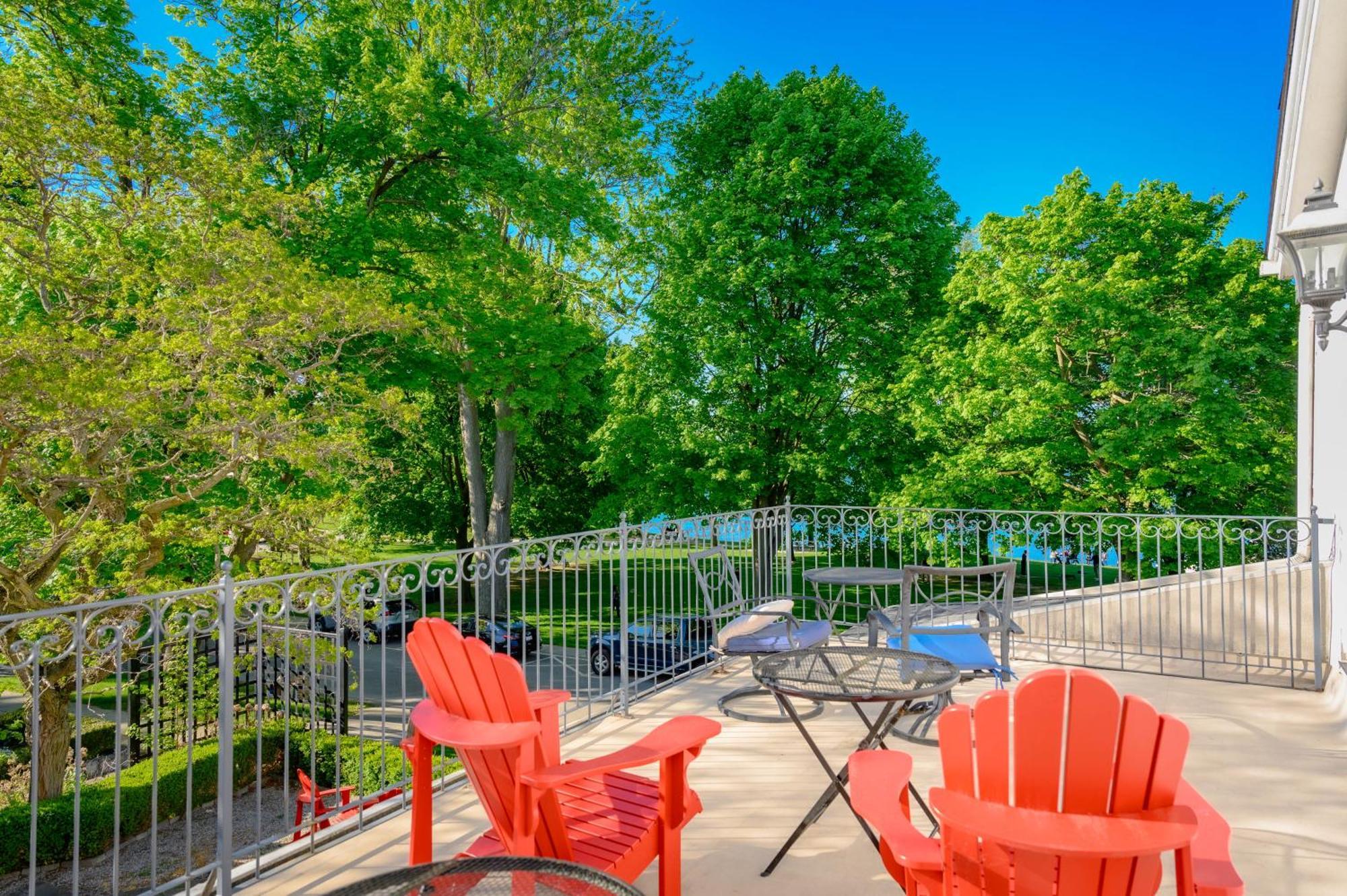 The Old Bank House Bed & Breakfast Inn Niagara-on-the-Lake