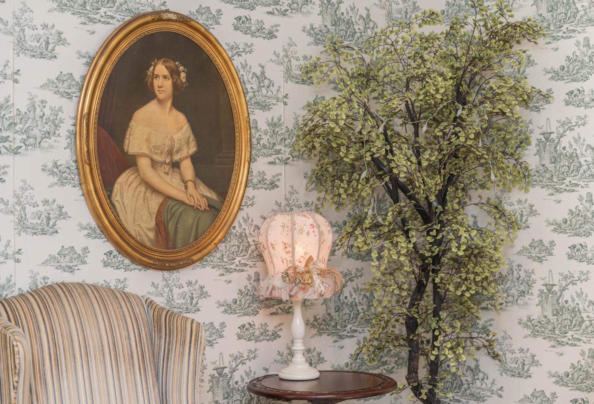 The Old Bank House Bed & Breakfast Inn